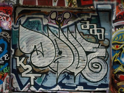 photo graffiti Paris 20eme arrondissement